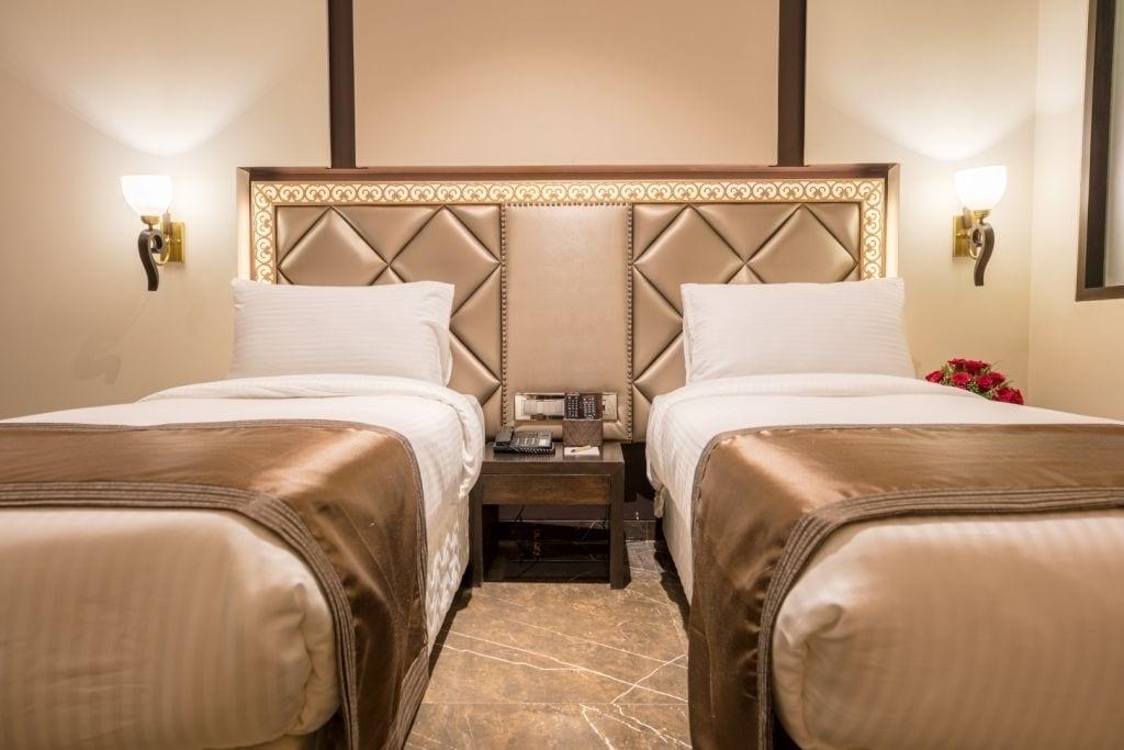 Hotel Peninsula Redpine Mumbai  Buitenkant foto